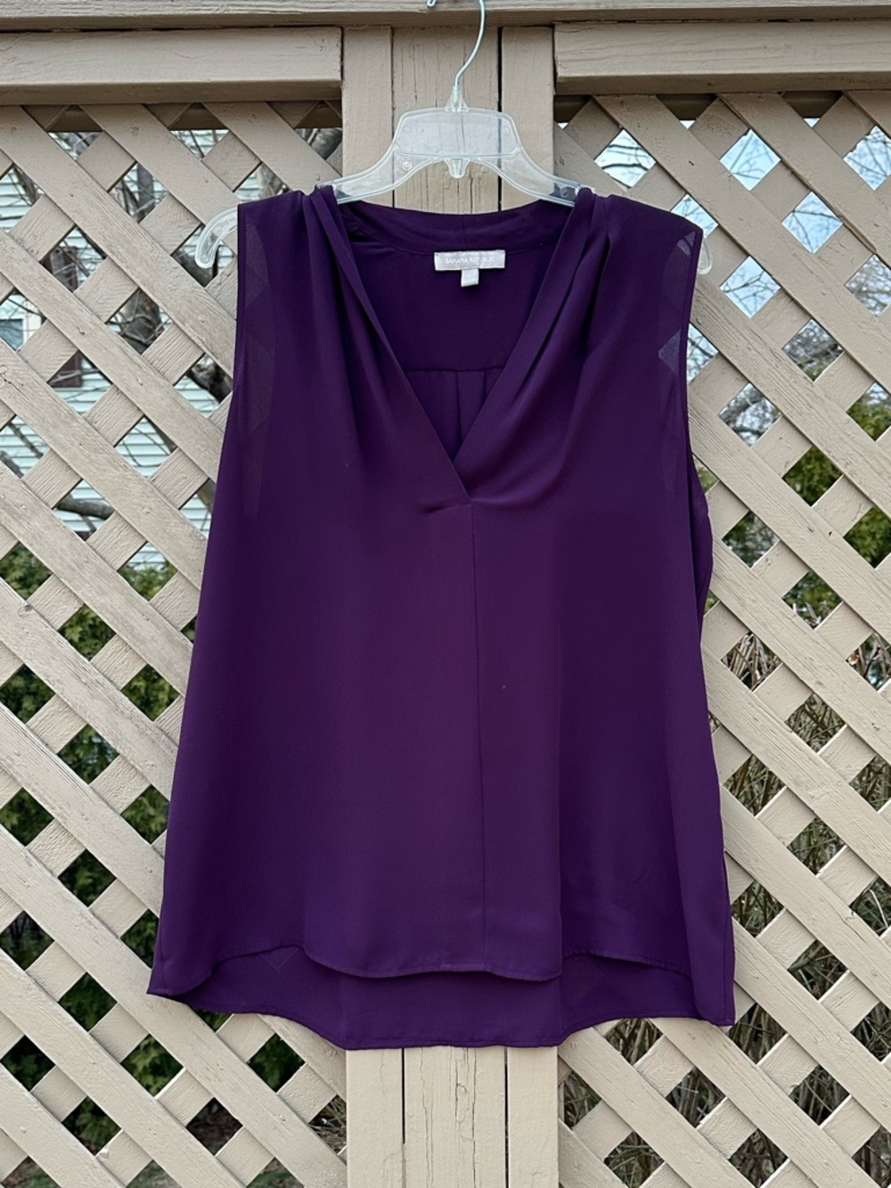 Banana Republic Sleeveless Draped V-Neck Blouse - XL
